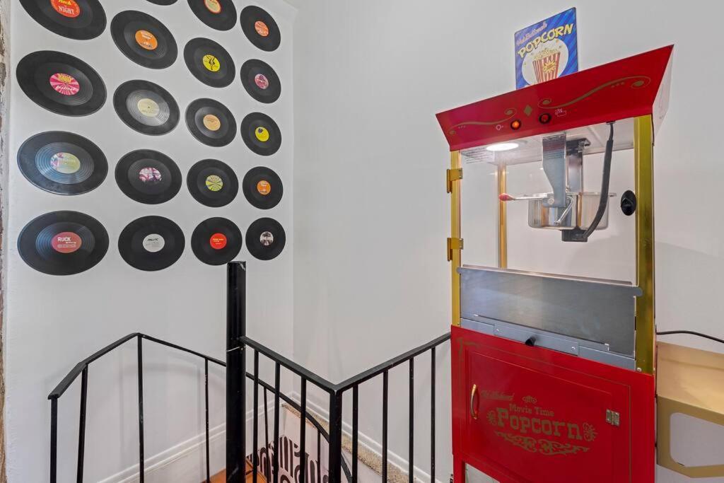 Large Historical Home W/ Fire Pit, Chef Kitchen. Memphis Exterior photo